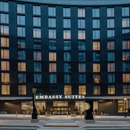 Embassy Suites By Hilton Madison Downtown Exterior foto